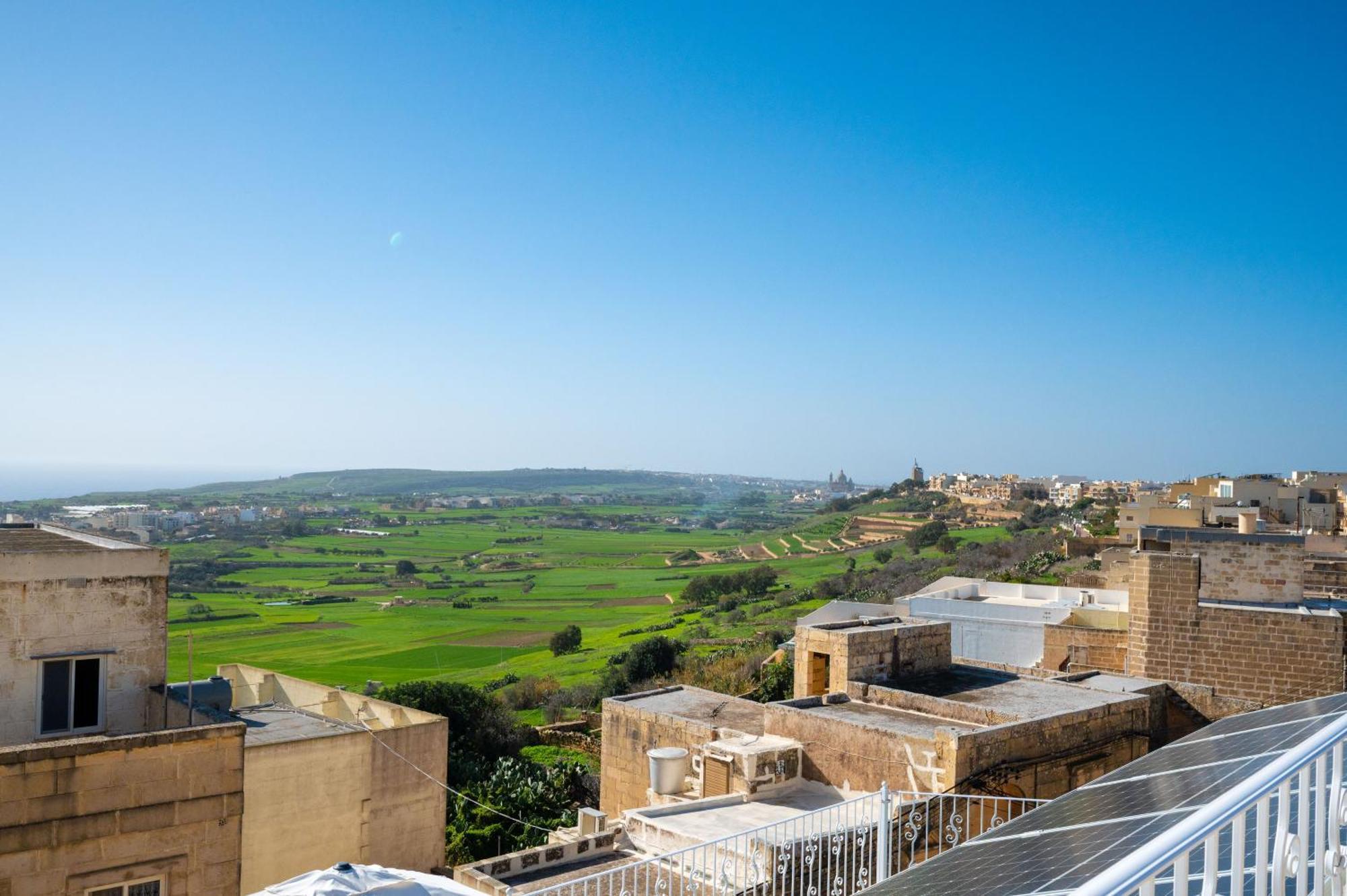 Ta' Dun Martin And Taz-Zija Bed And Breakfast Nadur Exterior photo